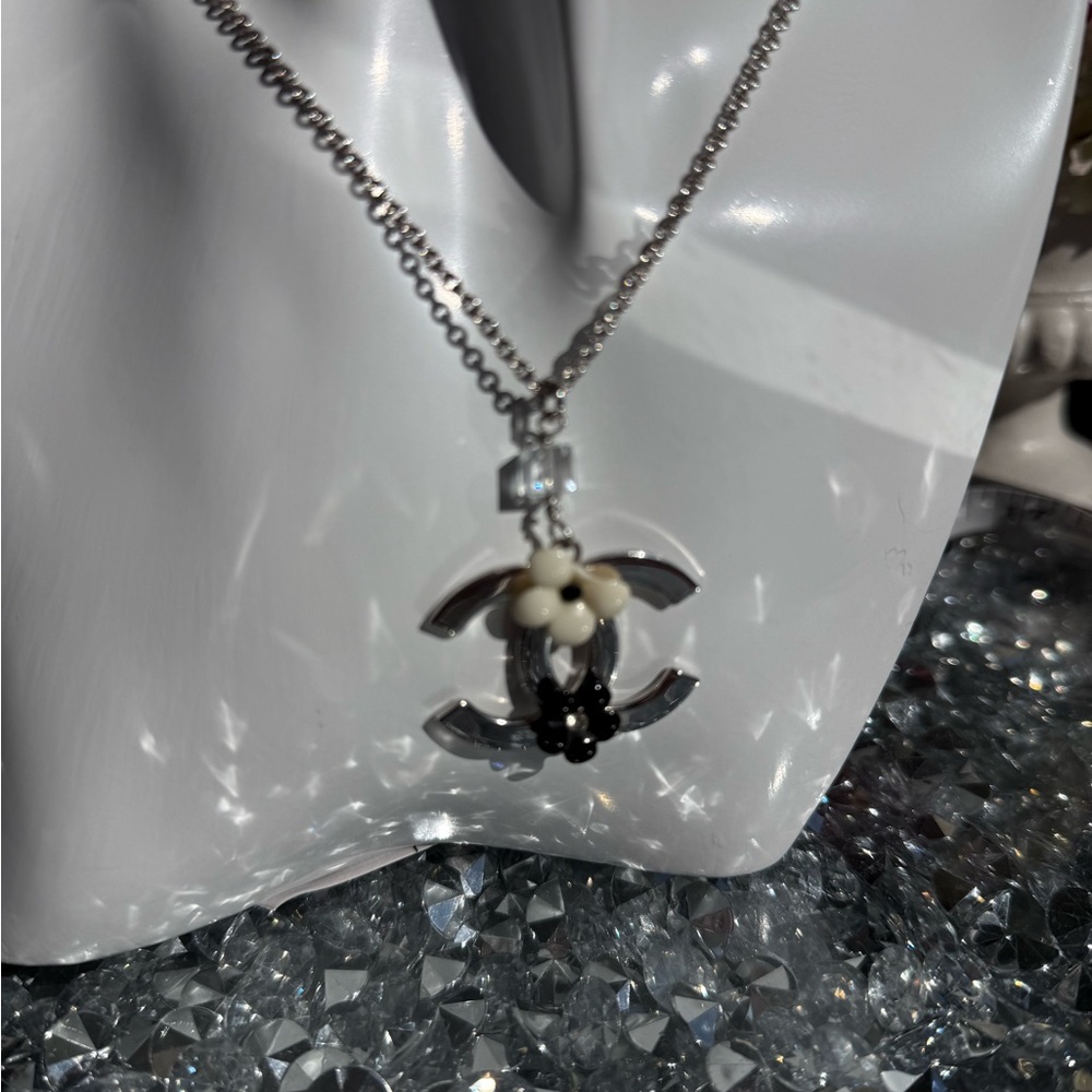CHANEL Silver and Black Pendant Necklace - Picture 2 of 9